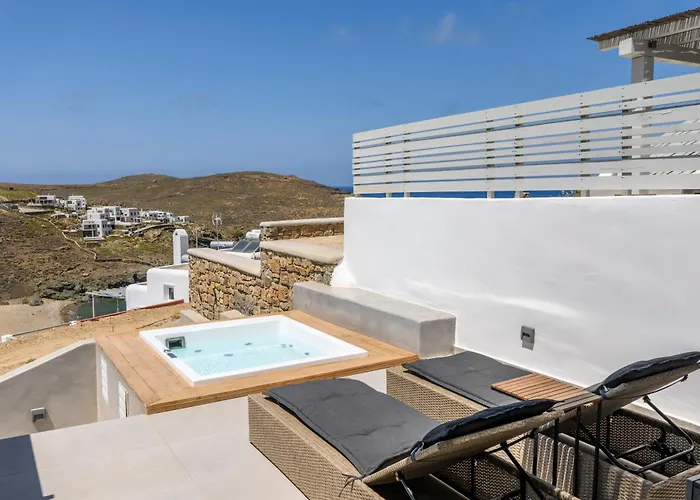 Sea Rock & Sky Private Mykonos מלון דירות 4*