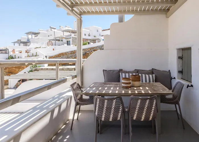 Sea Rock & Sky Private Mykonos מלון דירות Merchia Beach