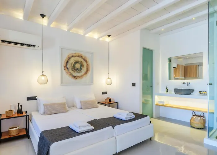 Sea Rock & Sky Private Mykonos מלון דירות