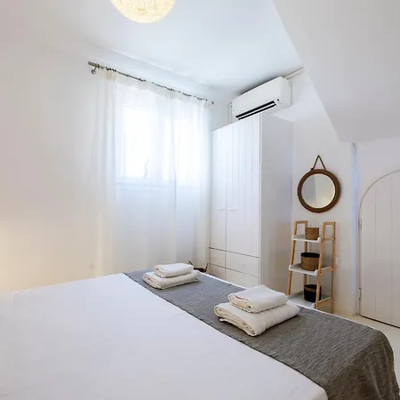 Sea Rock & Sky Private Mykonos Aparthotel Merchia Beach